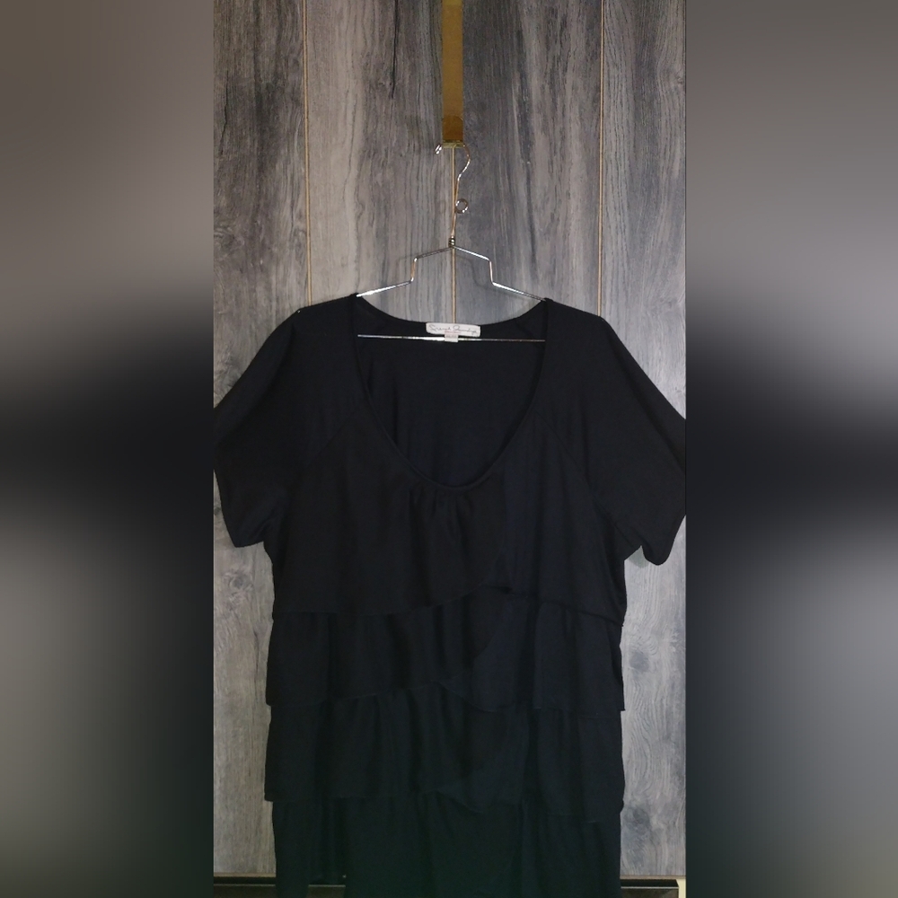 Black Ruffled Tiered Blouse with Crew Neck and Short Sleeves